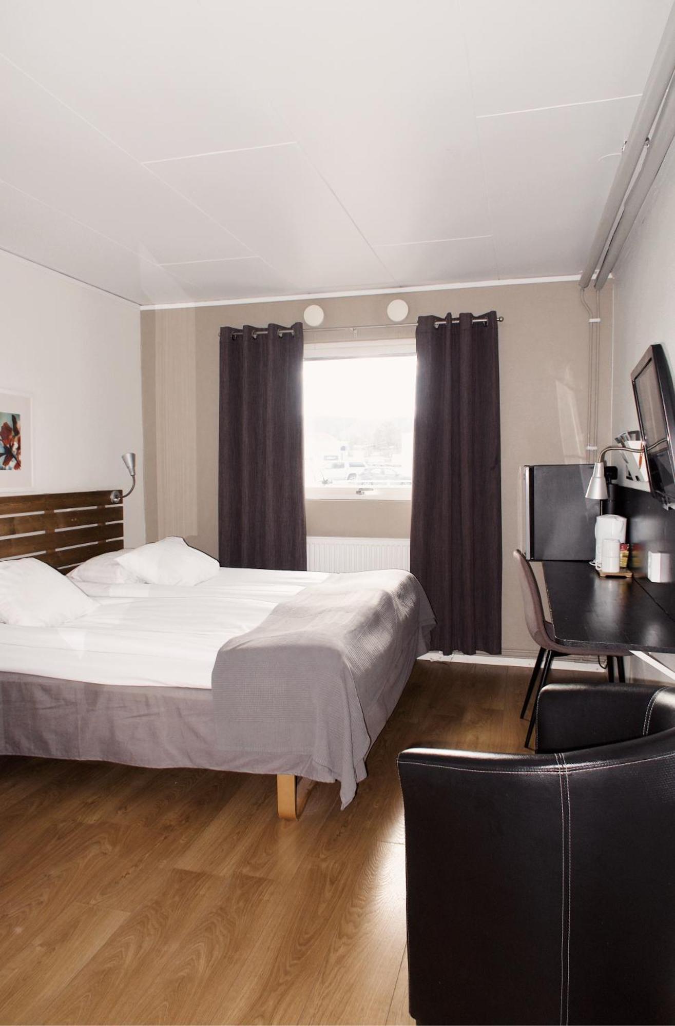Hotel E-10 By First Kiruna Bagian luar foto