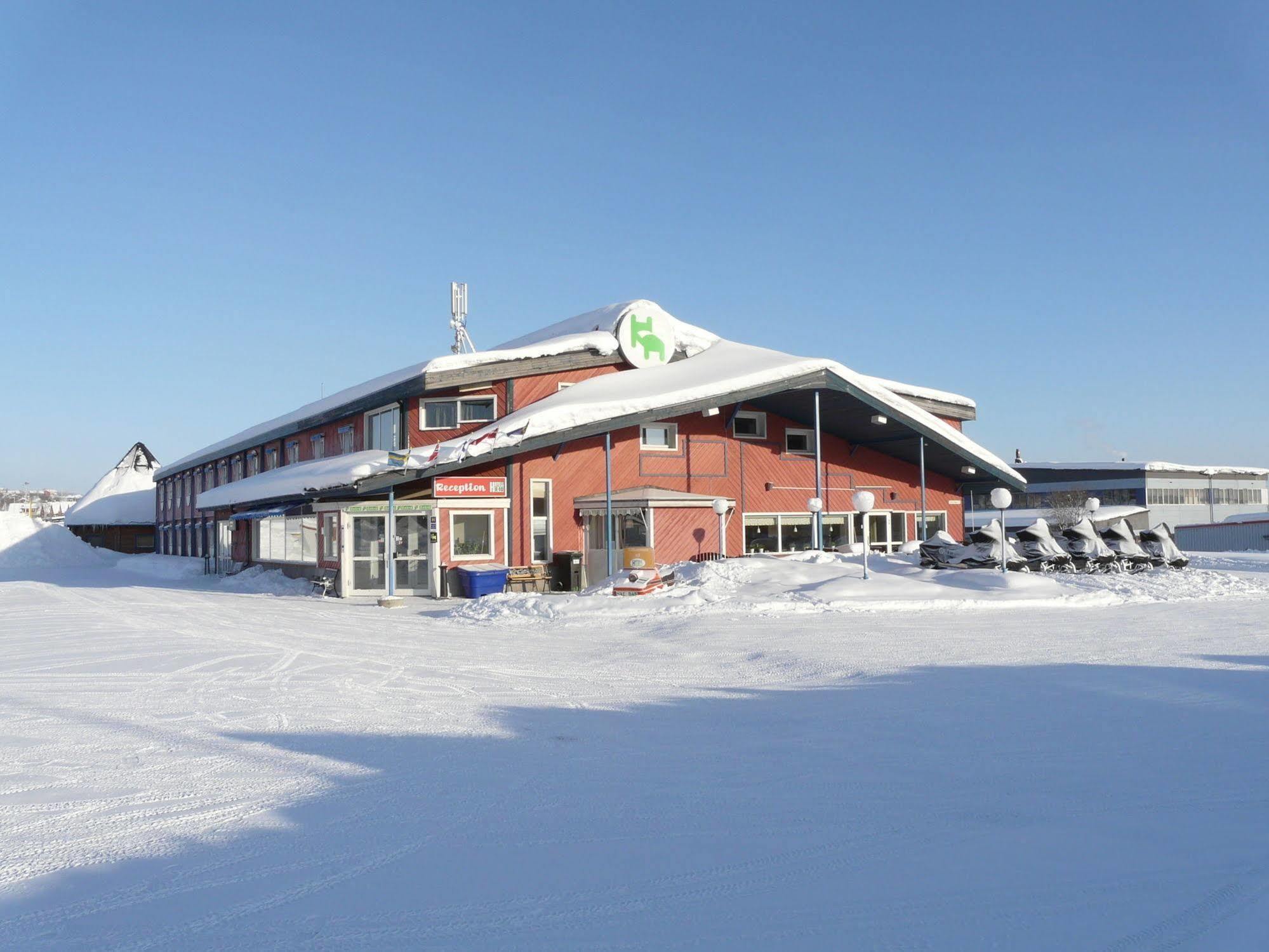Hotel E-10 By First Kiruna Bagian luar foto